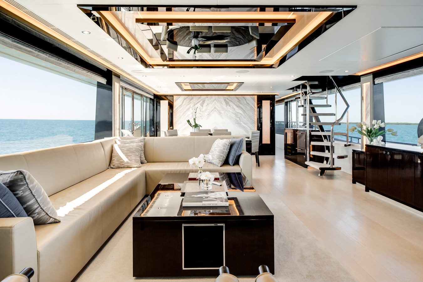 2022 Ocean Alexander 37L 22