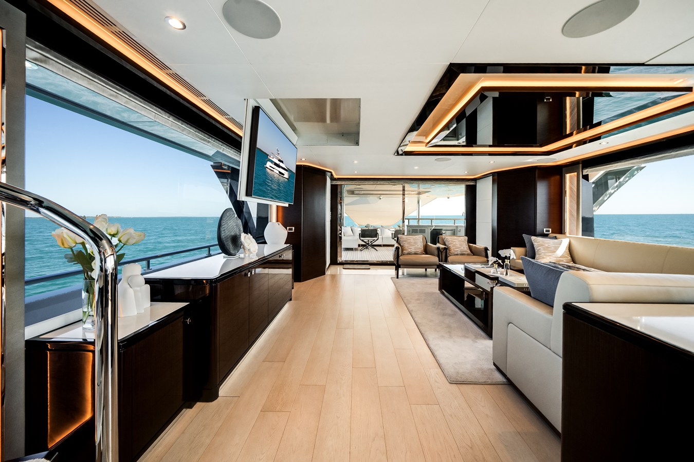 2022 Ocean Alexander 37L 25