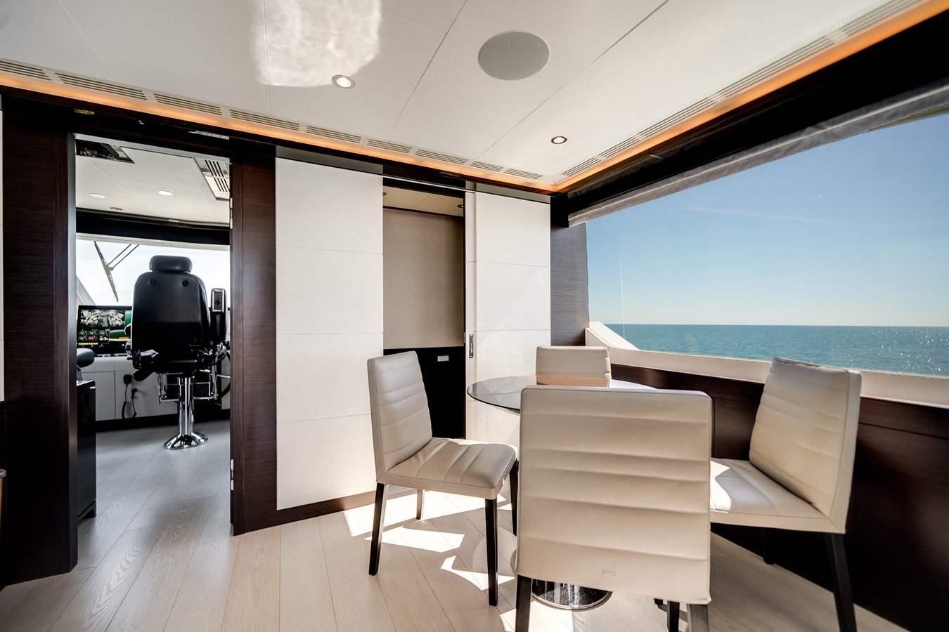 2022 Ocean Alexander 37L 70