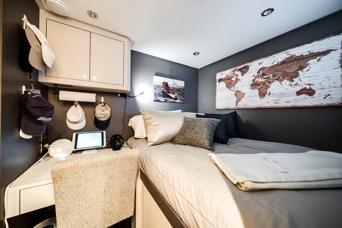 2022 Ocean Alexander 37L 114