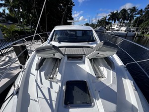 Cruisers Yachts 46 CANTIUS 46 2023 Cruisers Yachts 46 CANTIUS 47