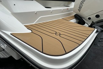 Sea Ray SPX 210 Outboard 12 2027 Sea Ray SPX 210 Outboard 13