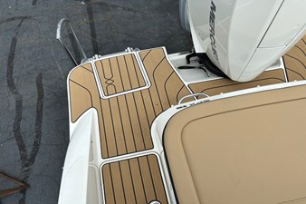 Sea Ray SPX 210 Outboard 14 2027 Sea Ray SPX 210 Outboard 15