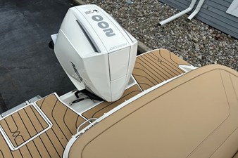 Sea Ray SPX 210 Outboard 15 2027 Sea Ray SPX 210 Outboard 16