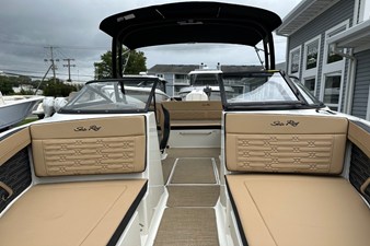 Sea Ray SPX 210 Outboard 32 2027 Sea Ray SPX 210 Outboard 33