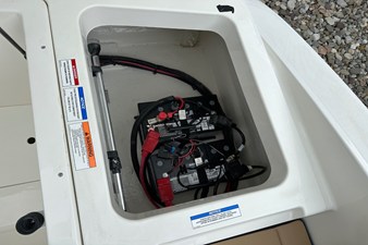 Sea Ray SPX 210 Outboard 45 2027 Sea Ray SPX 210 Outboard 46