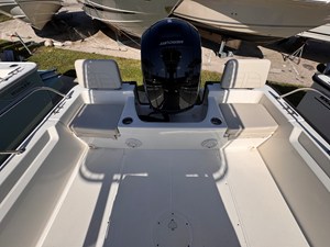 Boston Whaler 190 Montauk 6 2026 Boston Whaler 190 Montauk 7