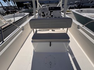 Boston Whaler 190 Montauk 8 2026 Boston Whaler 190 Montauk 9
