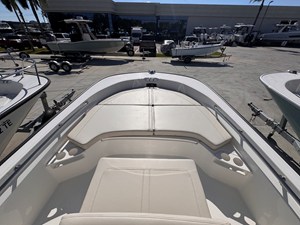 Boston Whaler 190 Montauk 13 2026 Boston Whaler 190 Montauk 14