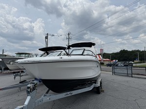 Sea Ray SPX 210 Outboard 2 2026 Sea Ray SPX 210 Outboard 3
