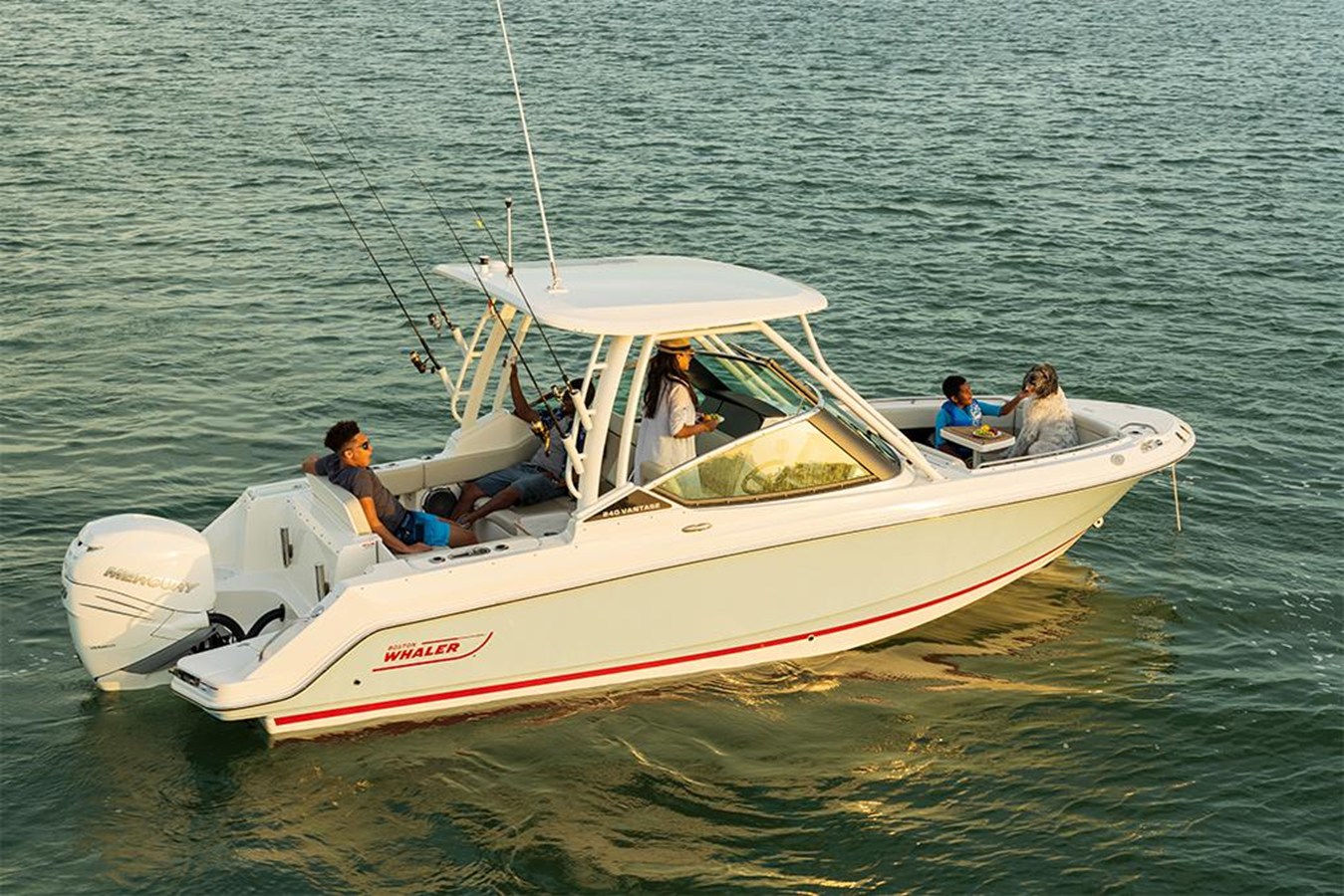 2027 Boston Whaler 240 Vantage 38