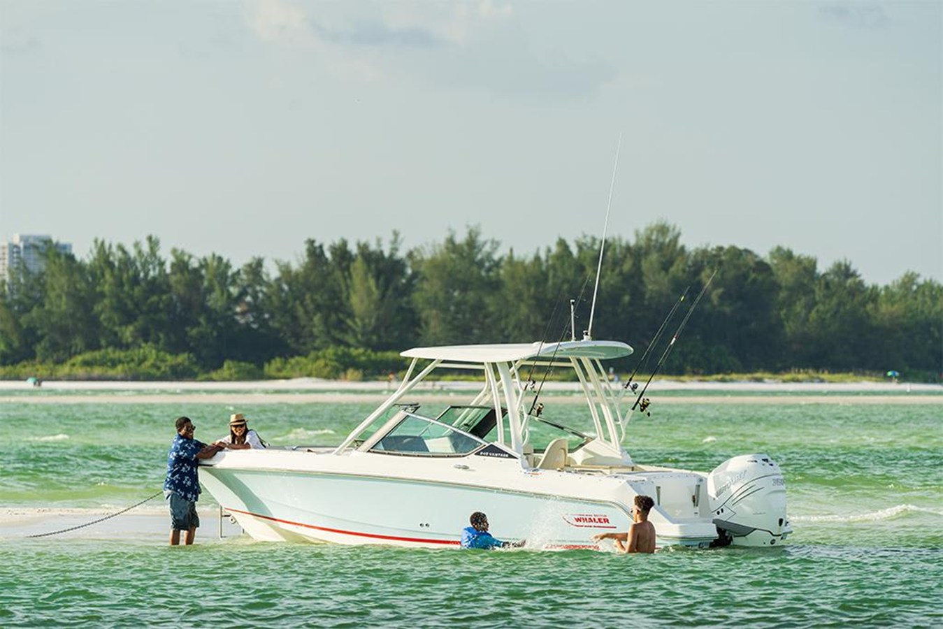 2027 Boston Whaler 240 Vantage 49