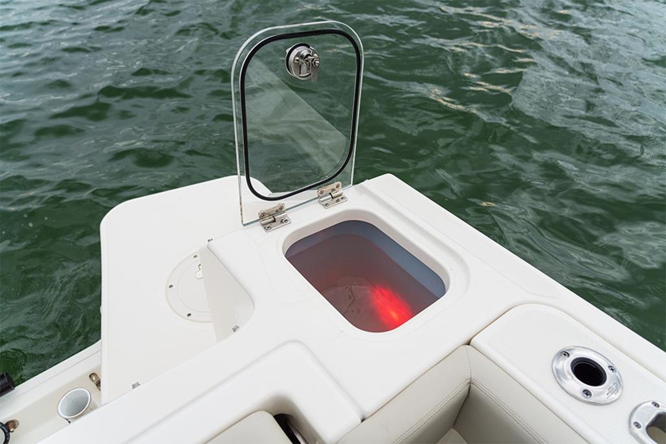 2027 Boston Whaler 240 Vantage 78