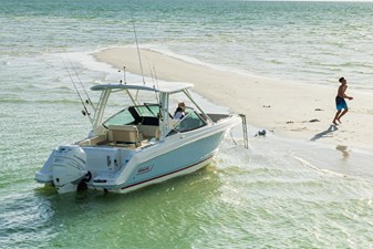 Boston Whaler 240 Vantage 5 2027 Boston Whaler 240 Vantage 6