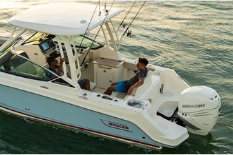 Boston Whaler 240 Vantage 7 2027 Boston Whaler 240 Vantage 8
