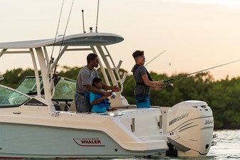 Boston Whaler 240 Vantage 59 2027 Boston Whaler 240 Vantage 60