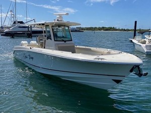 Boston Whaler 330 Outrage 3 2019 Boston Whaler 330 Outrage 4