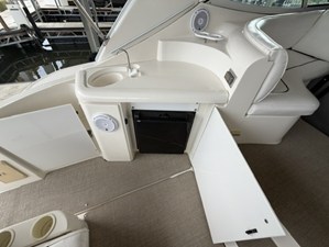 Cruisers Yachts 340 EXPRESS 6 2005 Cruisers Yachts 340 EXPRESS 7