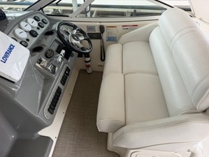 Cruisers Yachts 340 EXPRESS 9 2005 Cruisers Yachts 340 EXPRESS 10