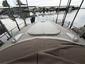 Cruisers Yachts 340 EXPRESS 13 2005 Cruisers Yachts 340 EXPRESS 14