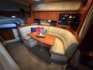 Cruisers Yachts 340 EXPRESS 17 2005 Cruisers Yachts 340 EXPRESS 18