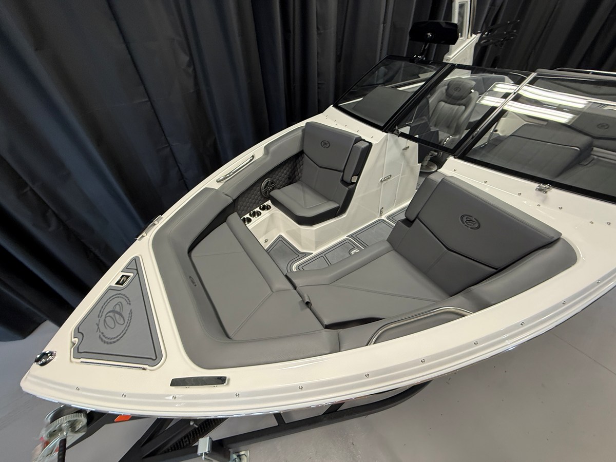 2026 Cobalt R6 SURF 9