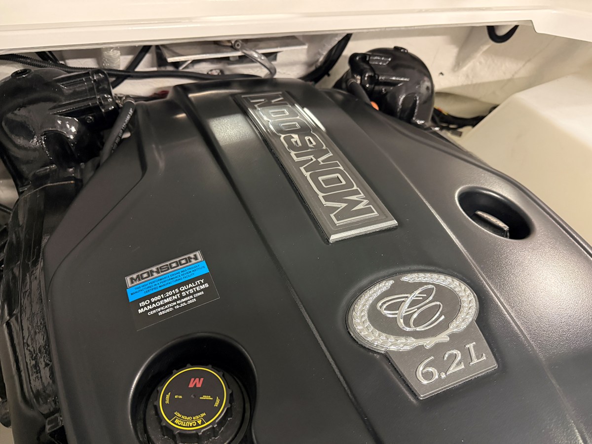 2026 Cobalt R6 SURF 25