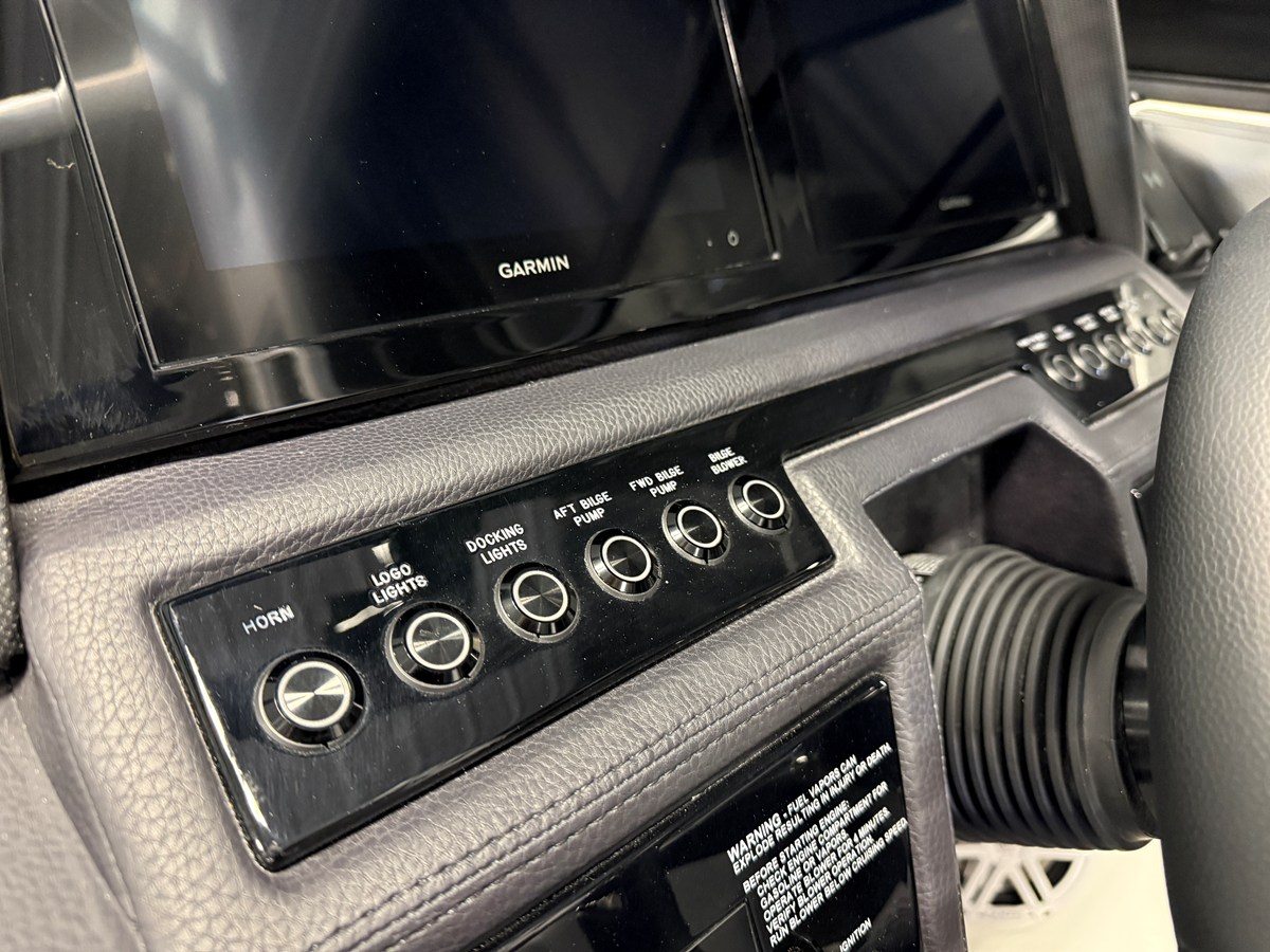 2026 Cobalt R6 SURF 63