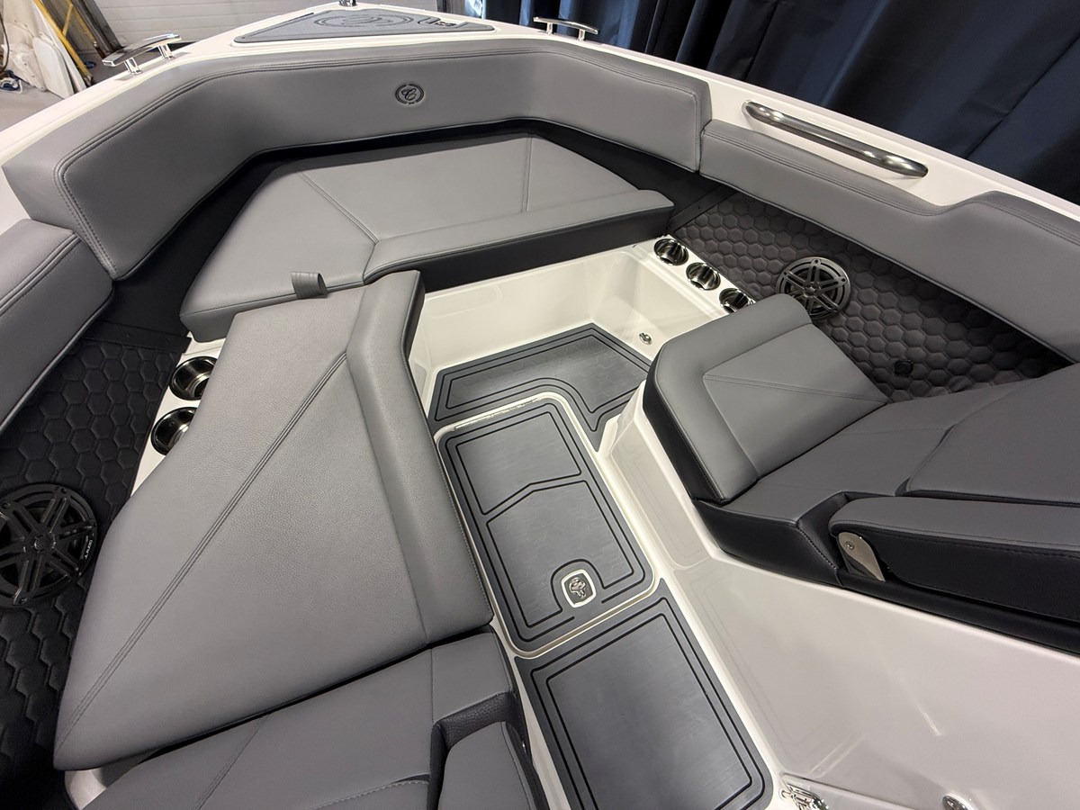 2026 Cobalt R6 SURF 86