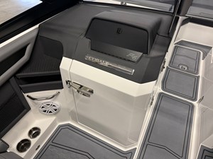 2026 Cobalt R6 SURF 52