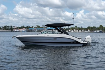 Sea Ray SLX 260 Outboard 0 2027 Sea Ray SLX 260 Outboard 1
