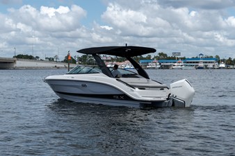 Sea Ray SLX 260 Outboard 1 2027 Sea Ray SLX 260 Outboard 2
