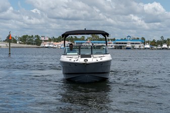 Sea Ray SLX 260 Outboard 6 2027 Sea Ray SLX 260 Outboard 7
