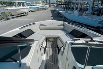 Sea Ray SLX 260 Outboard 8 2027 Sea Ray SLX 260 Outboard 9