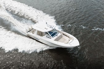 Boston Whaler 350 REALM 1 2021 Boston Whaler 350 REALM 2