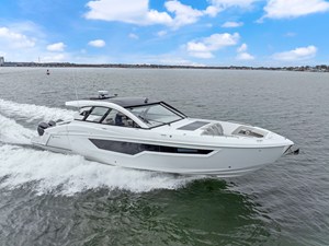 Cruisers Yachts 50 GLS OB 0 2026 Cruisers Yachts 50 GLS OB 1