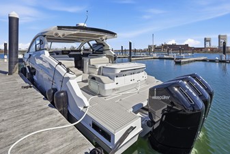 Cruisers Yachts 50 GLS OB 4 2026 Cruisers Yachts 50 GLS OB 5