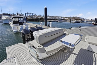 Cruisers Yachts 50 GLS OB 11 2026 Cruisers Yachts 50 GLS OB 12
