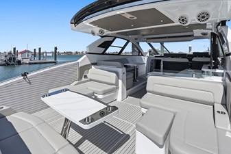Cruisers Yachts 50 GLS OB 12 2026 Cruisers Yachts 50 GLS OB 13