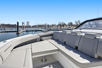 Cruisers Yachts 50 GLS OB 50 2026 Cruisers Yachts 50 GLS OB 51