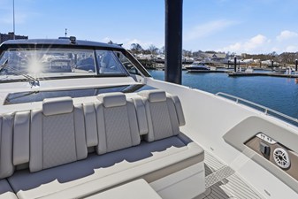 Cruisers Yachts 50 GLS OB 52 2026 Cruisers Yachts 50 GLS OB 53