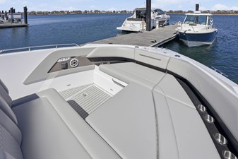 Cruisers Yachts 50 GLS OB 54 2026 Cruisers Yachts 50 GLS OB 55