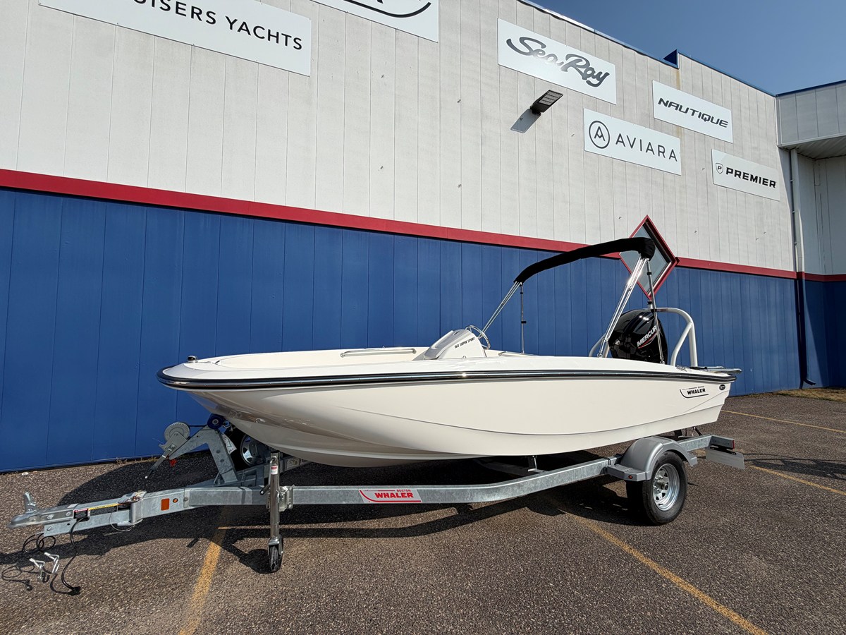 2027 Boston Whaler 160 Super Sport 4