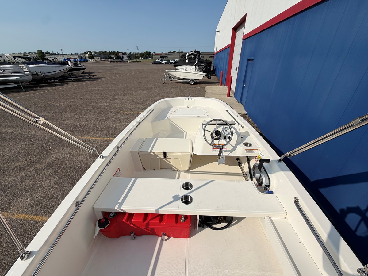 2027 Boston Whaler 160 Super Sport 7