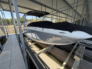 Sea Ray 270 SDX 3 2024 Sea Ray 270 SDX 4