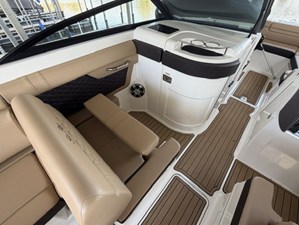 Sea Ray 270 SDX 10 2024 Sea Ray 270 SDX 11