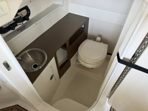 Sea Ray 270 SDX 11 2024 Sea Ray 270 SDX 12