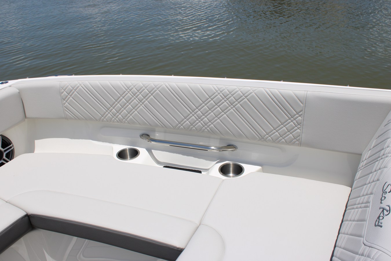 2026 Sea Ray SDX 270 Outboard 52