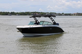 Sea Ray SDX 270 Outboard 1 2026 Sea Ray SDX 270 Outboard 2