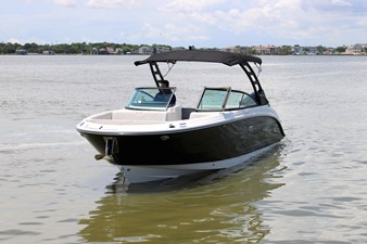 Sea Ray SDX 270 Outboard 2 2026 Sea Ray SDX 270 Outboard 3